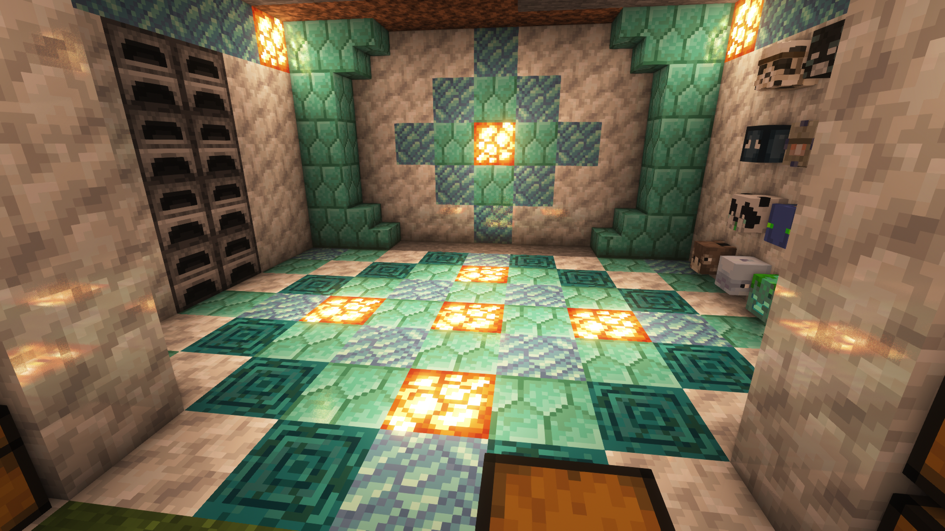 Minecraft screenshot of the inside of Farah's base